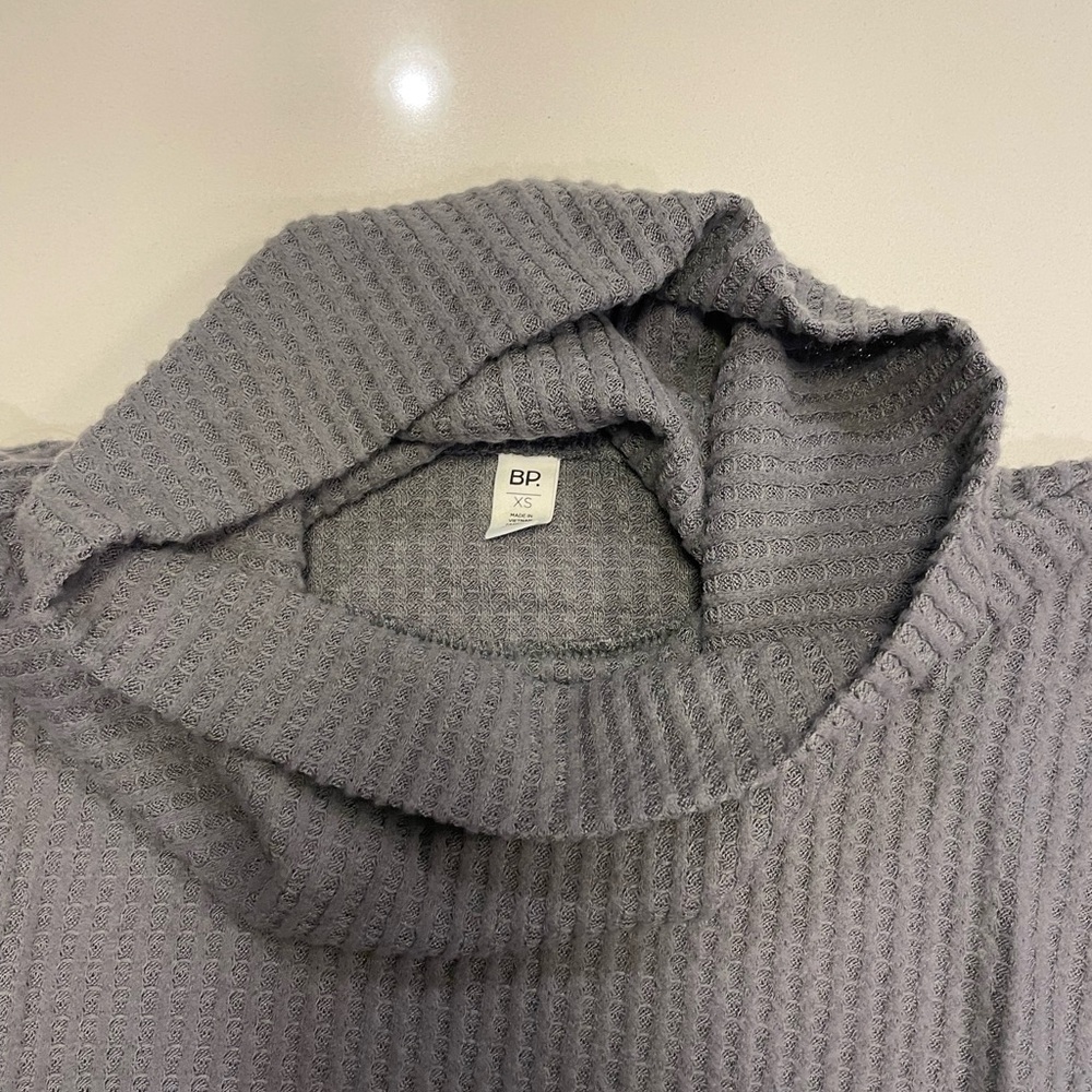 BP Gray Ribbed Knit Sweater - Picture 2 of 2